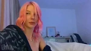 '' هل يمكنني مص قضيبك؟ لا بد لي من التعلم