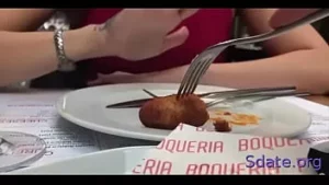 Uwielbiana kobieta Louise lubi tego pysznego kutasa